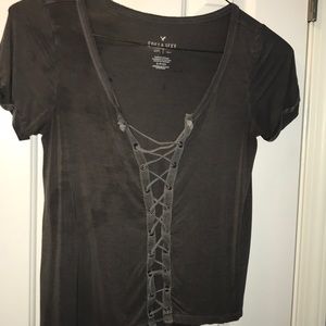 middle cut out tee